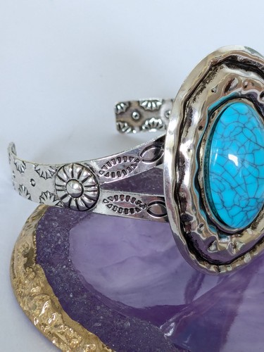 Stunning chunky silver and